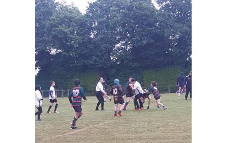 Et oui... 1000 bonnes raisons pour inscrire votre enfant à l'école de rugby, dès 3 ans, fille ou garçon.